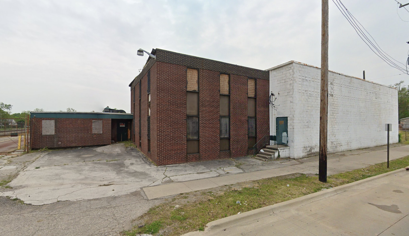 1204 E 3Rd St, Monroe, MI 48161