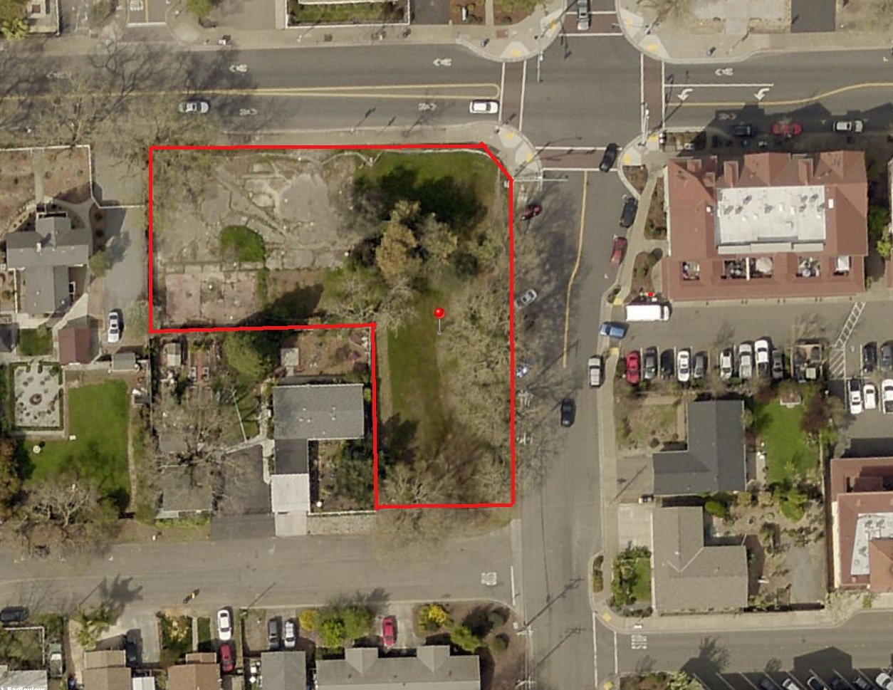 270 Windsor River Rd, Windsor, CA 95492