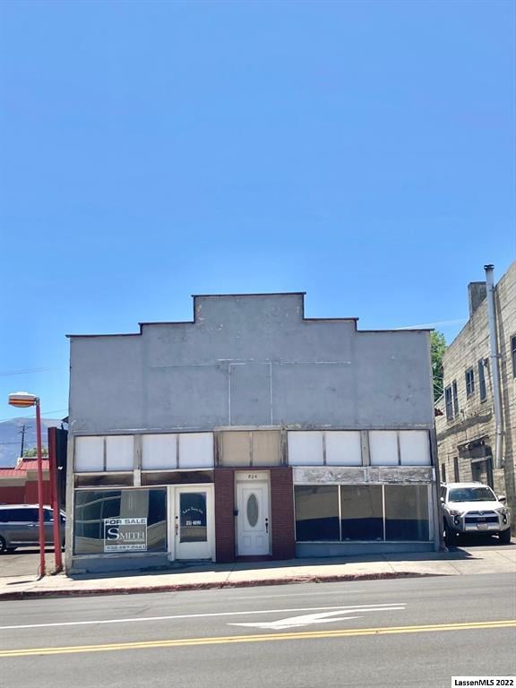 924 Main St, Susanville, CA 96130