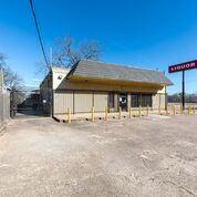 7635 Ley Rd, Houston, TX 77028