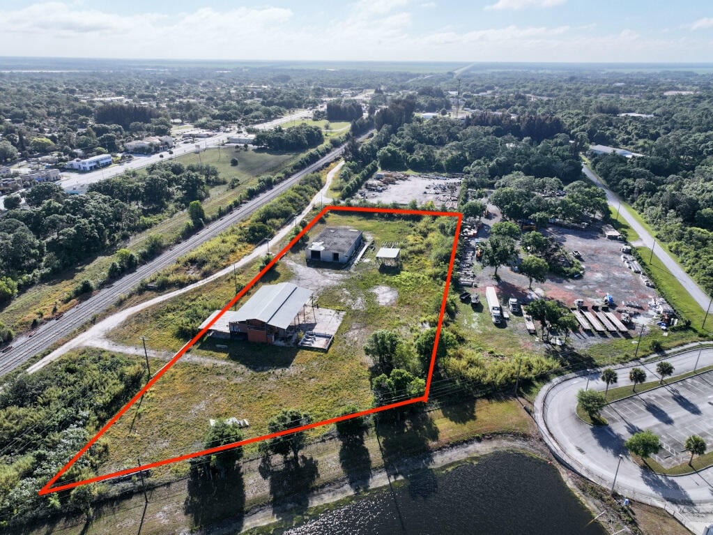 15803 SW Farm Rd, Indiantown, FL 34956