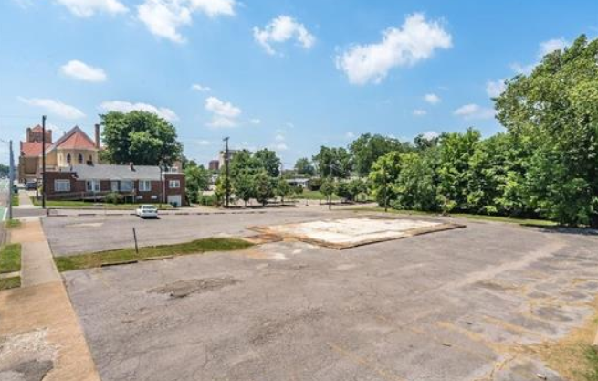 153 N Cleveland St, Memphis, TN 38104
