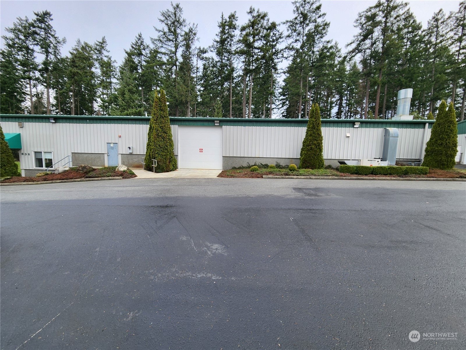 632 Erin Park Rd, Oak Harbor, WA 98277