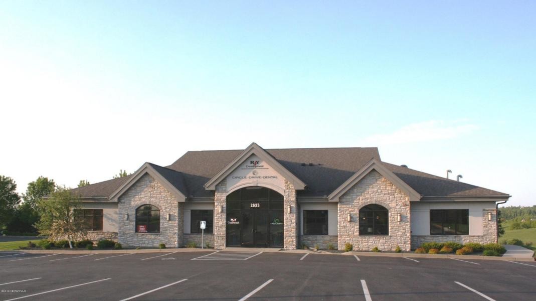 2633 Superior Dr NW, Rochester, MN 55901