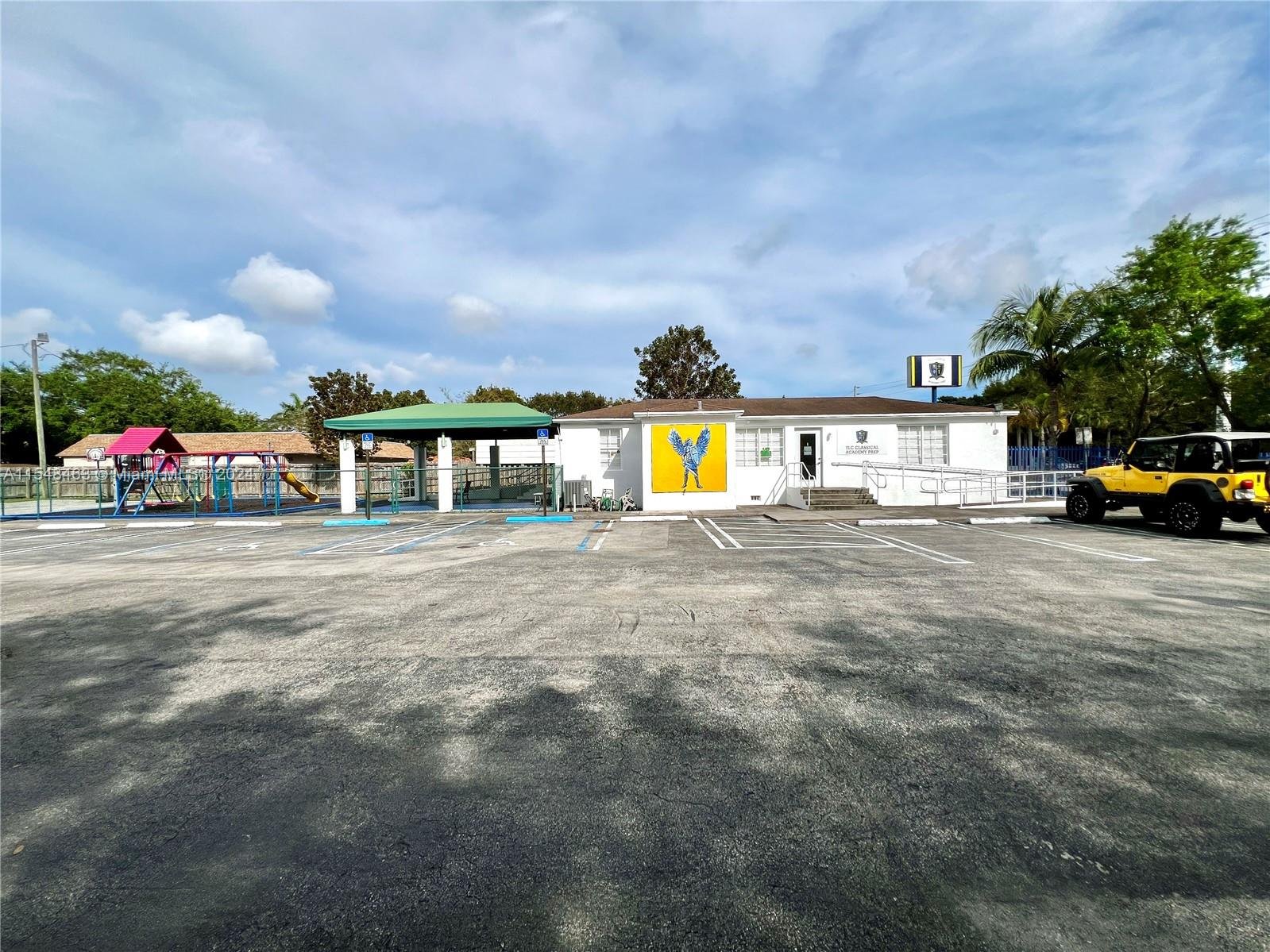 5703 SW 17Th St, Miami, FL 33155