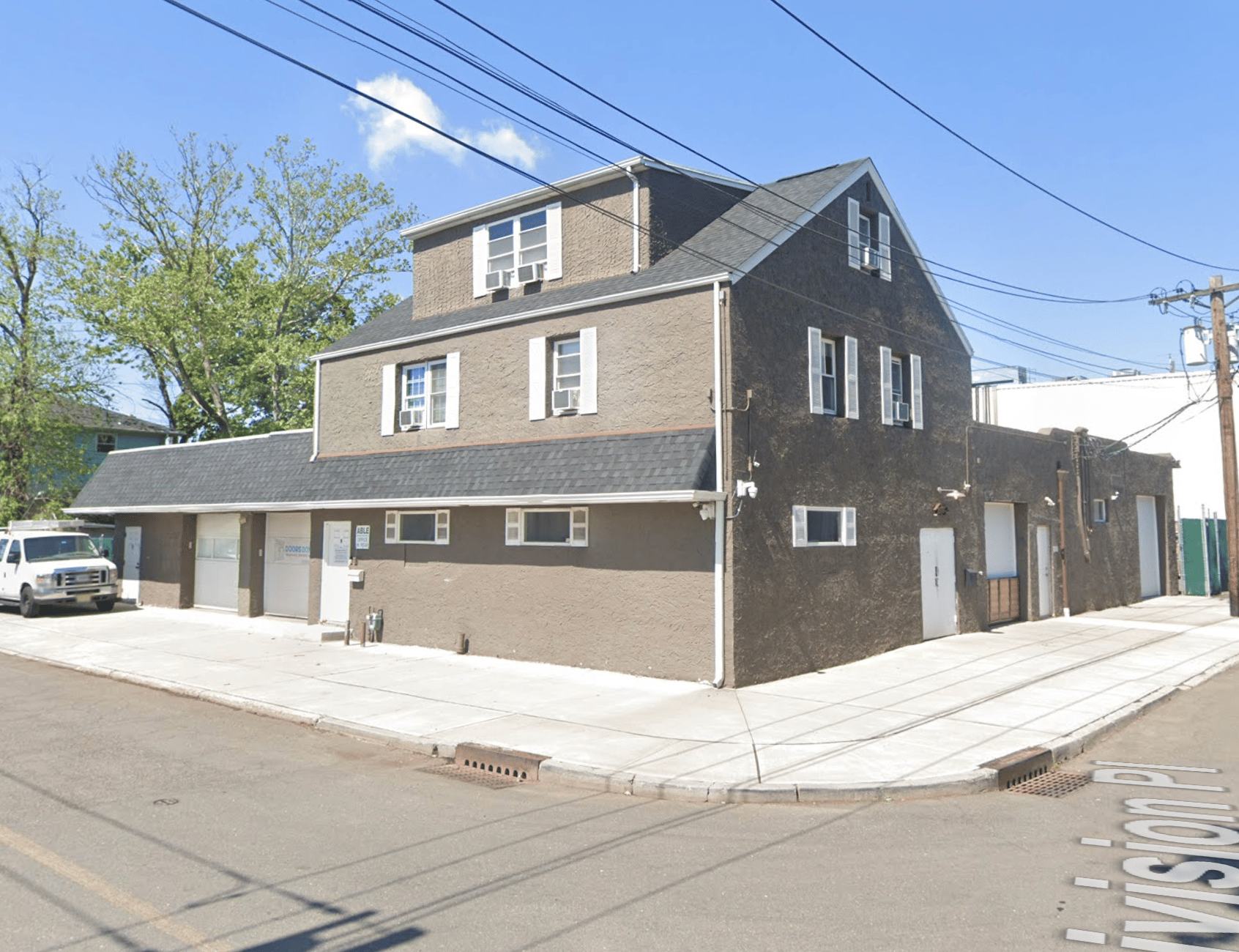 3 Romanelli Ave, South Hackensack, NJ 07606