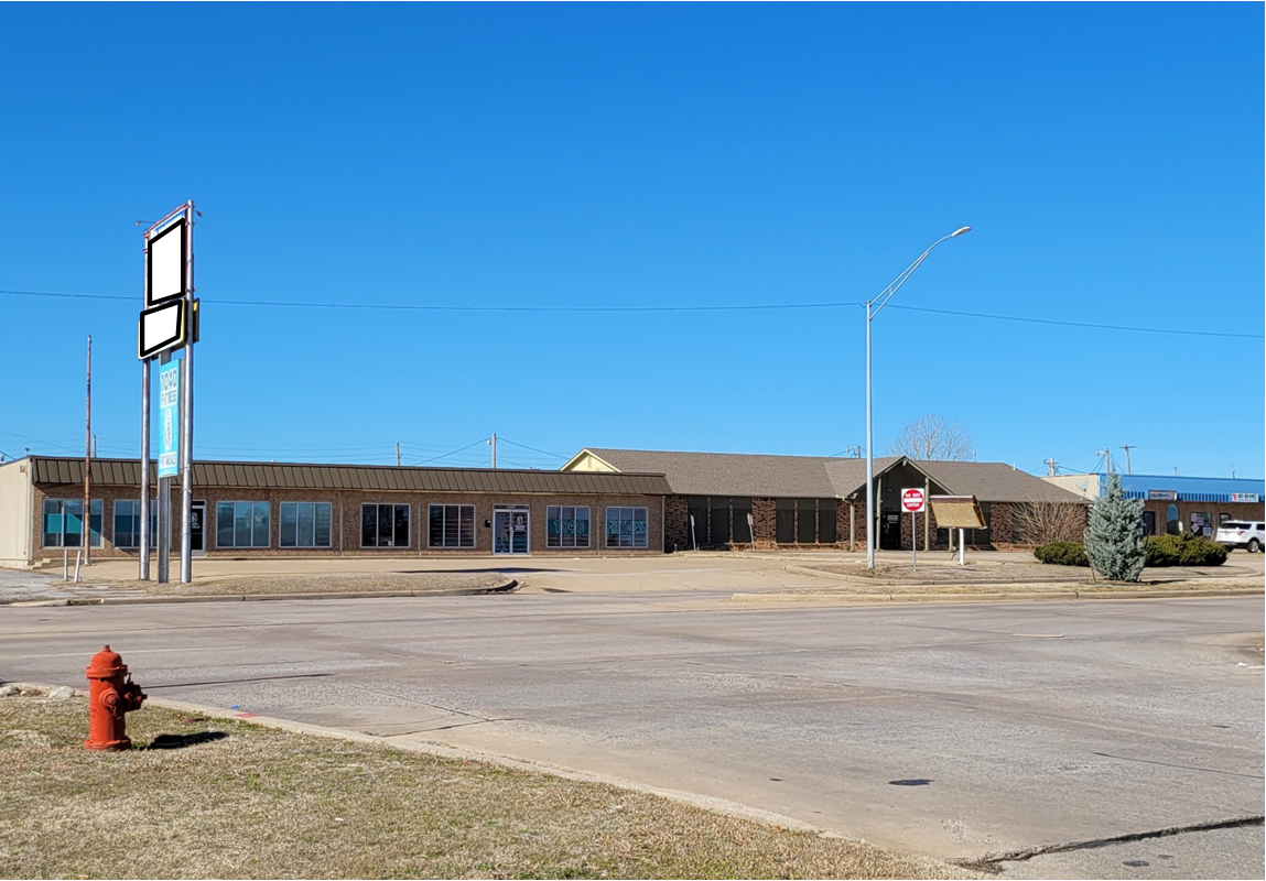 2806 NW Sheridan Rd, Lawton, OK 73505