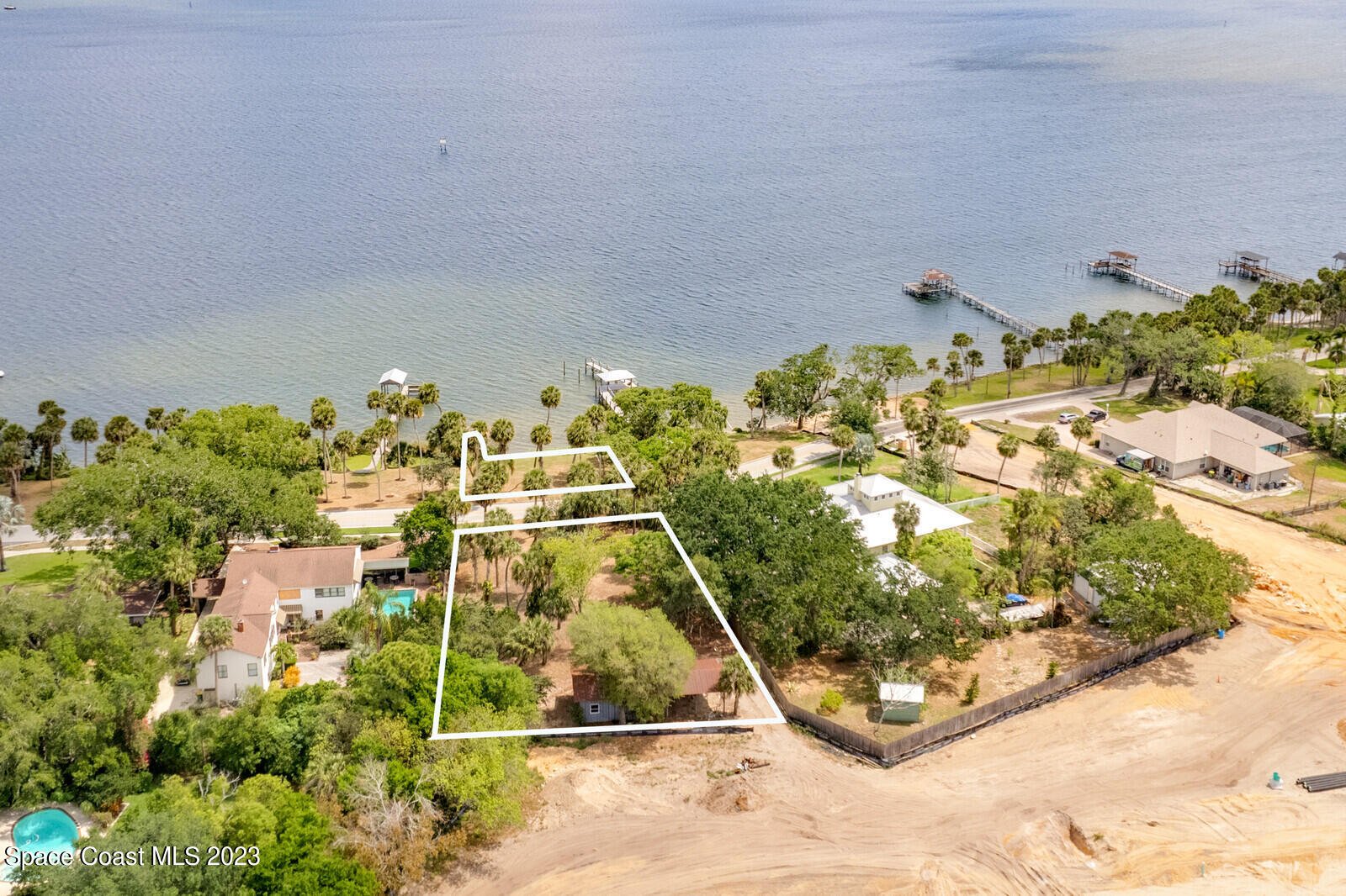 1525 N Indian River Dr, Cocoa, FL 32922