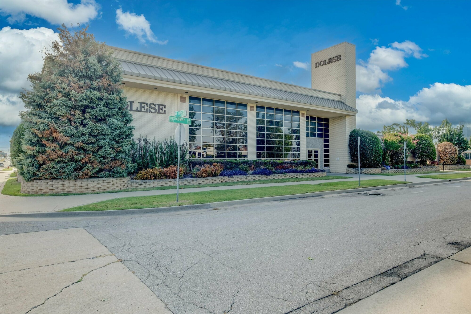 1324 N Broadway Dr, Oklahoma City, OK 73103