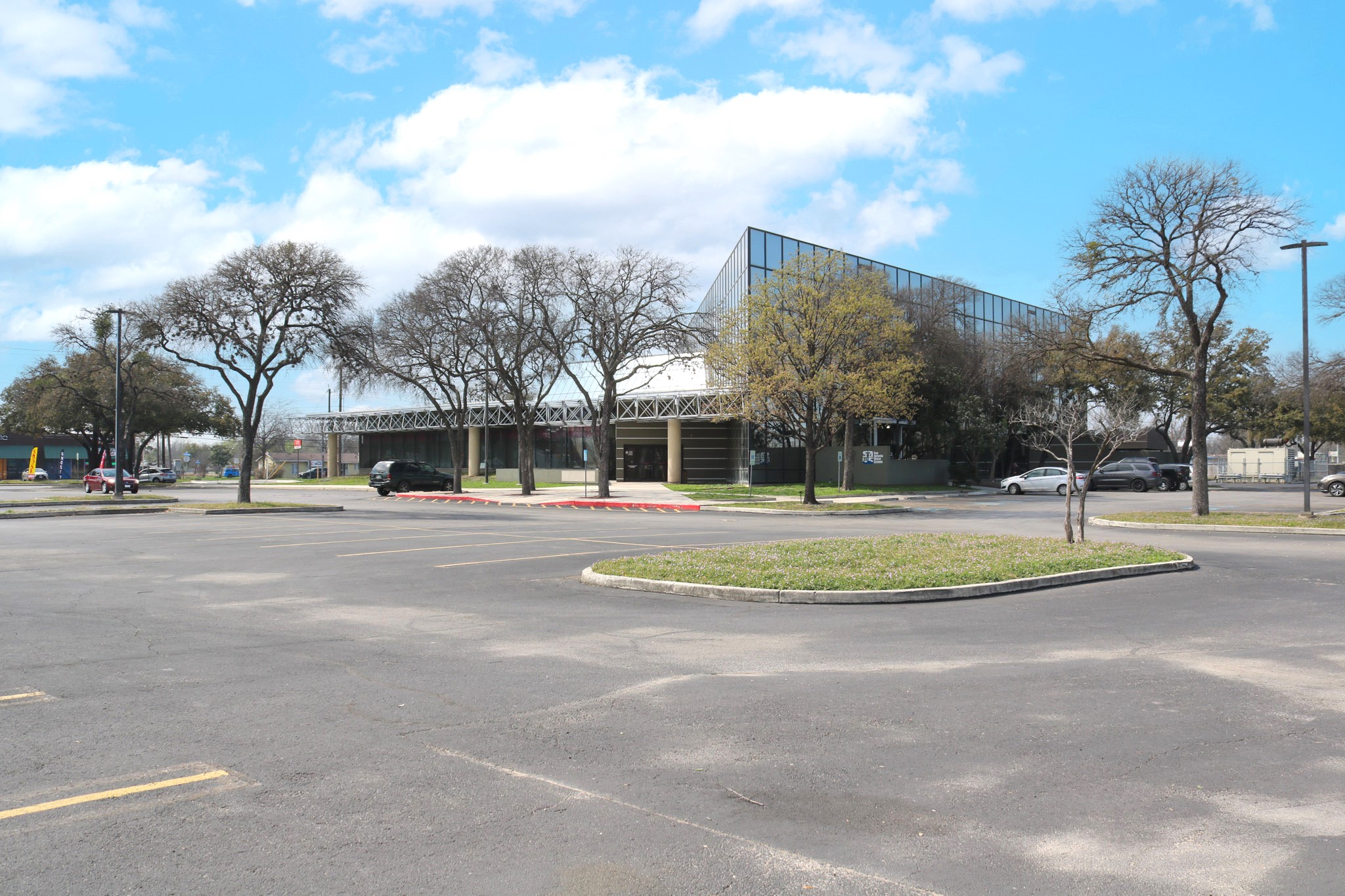 403 S Ww White Rd, San Antonio, TX 78219
