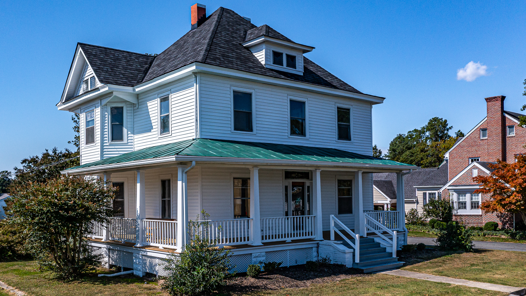 89 N Main St, Kilmarnock, VA 22482