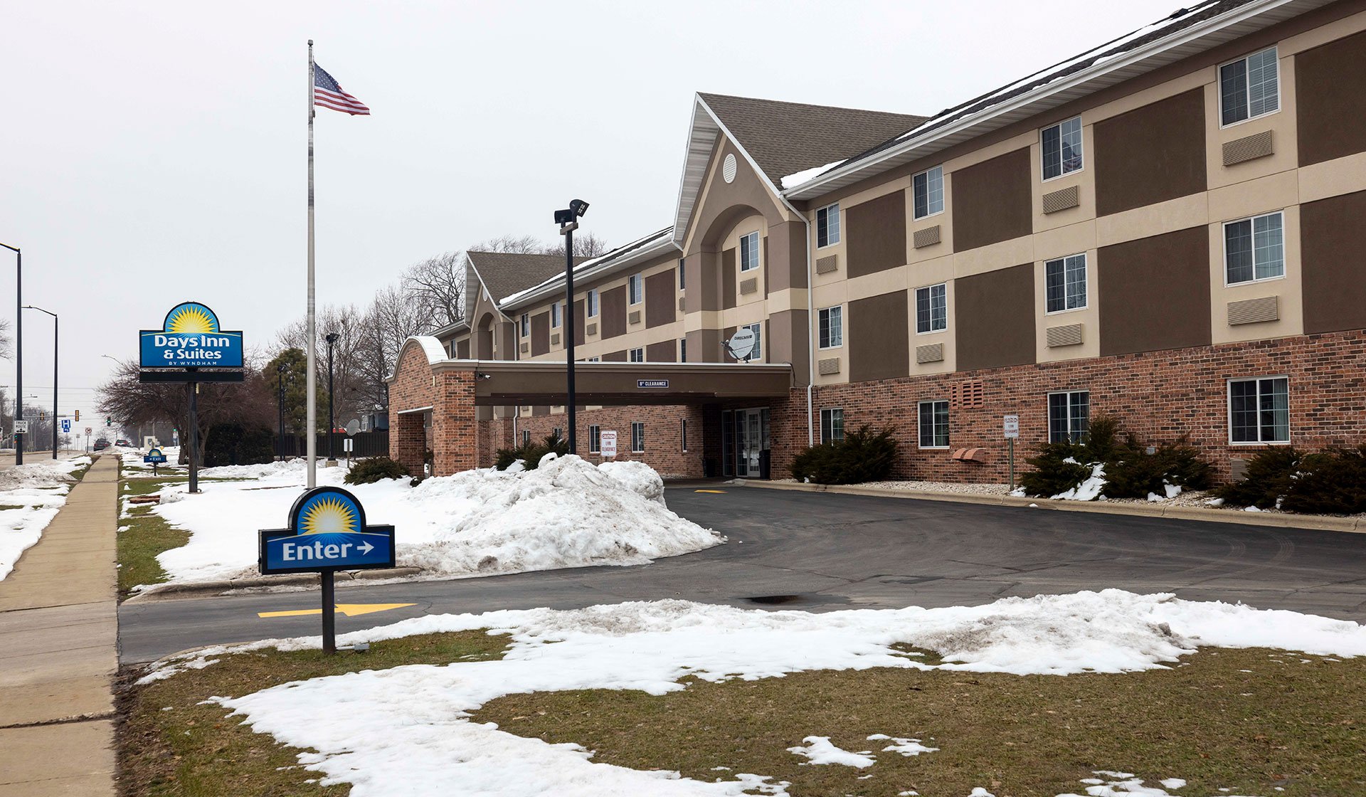1125 E Mason St, Green Bay, WI 54301