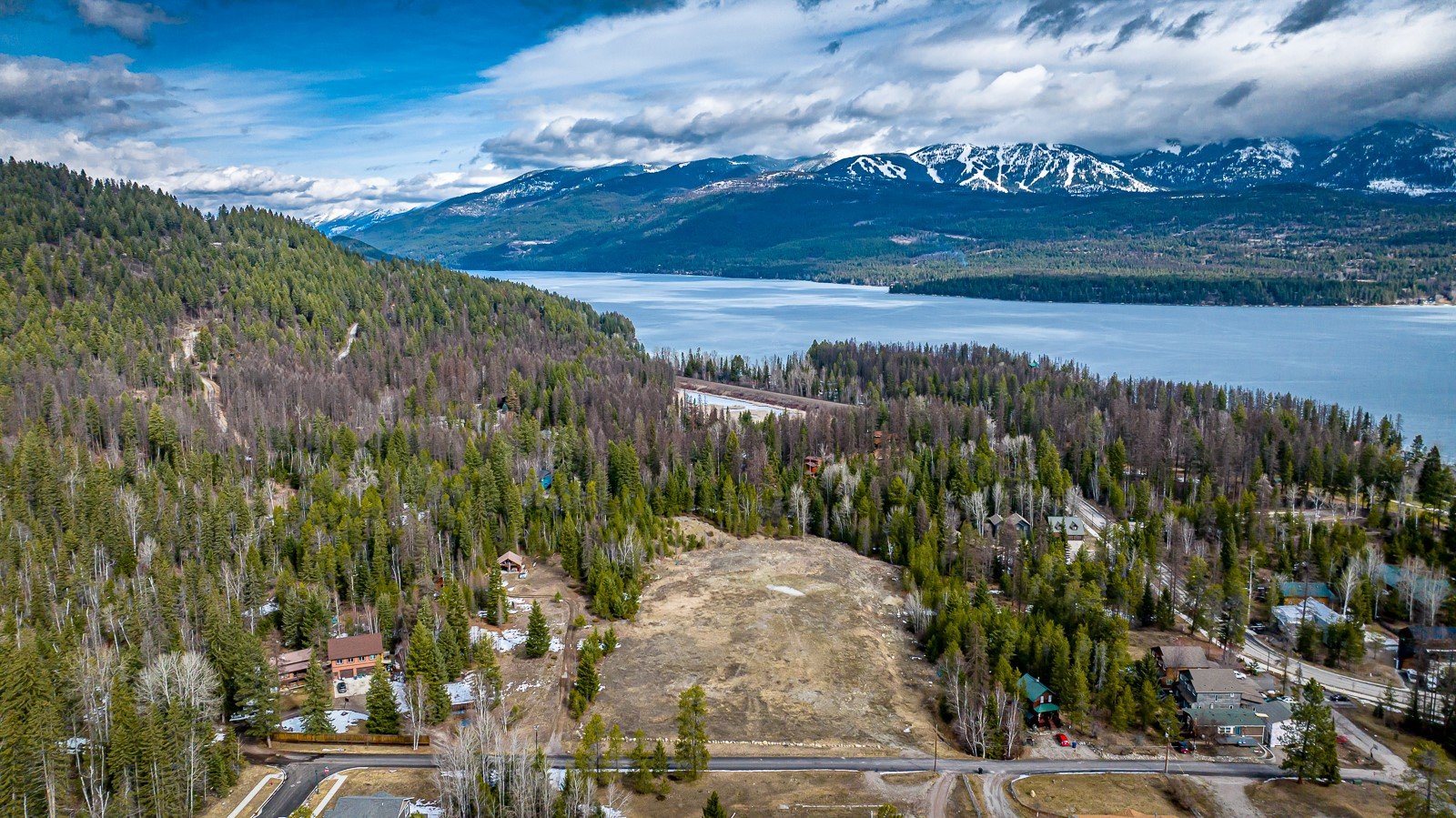 271 Lake Park Ln, Whitefish, MT 59937