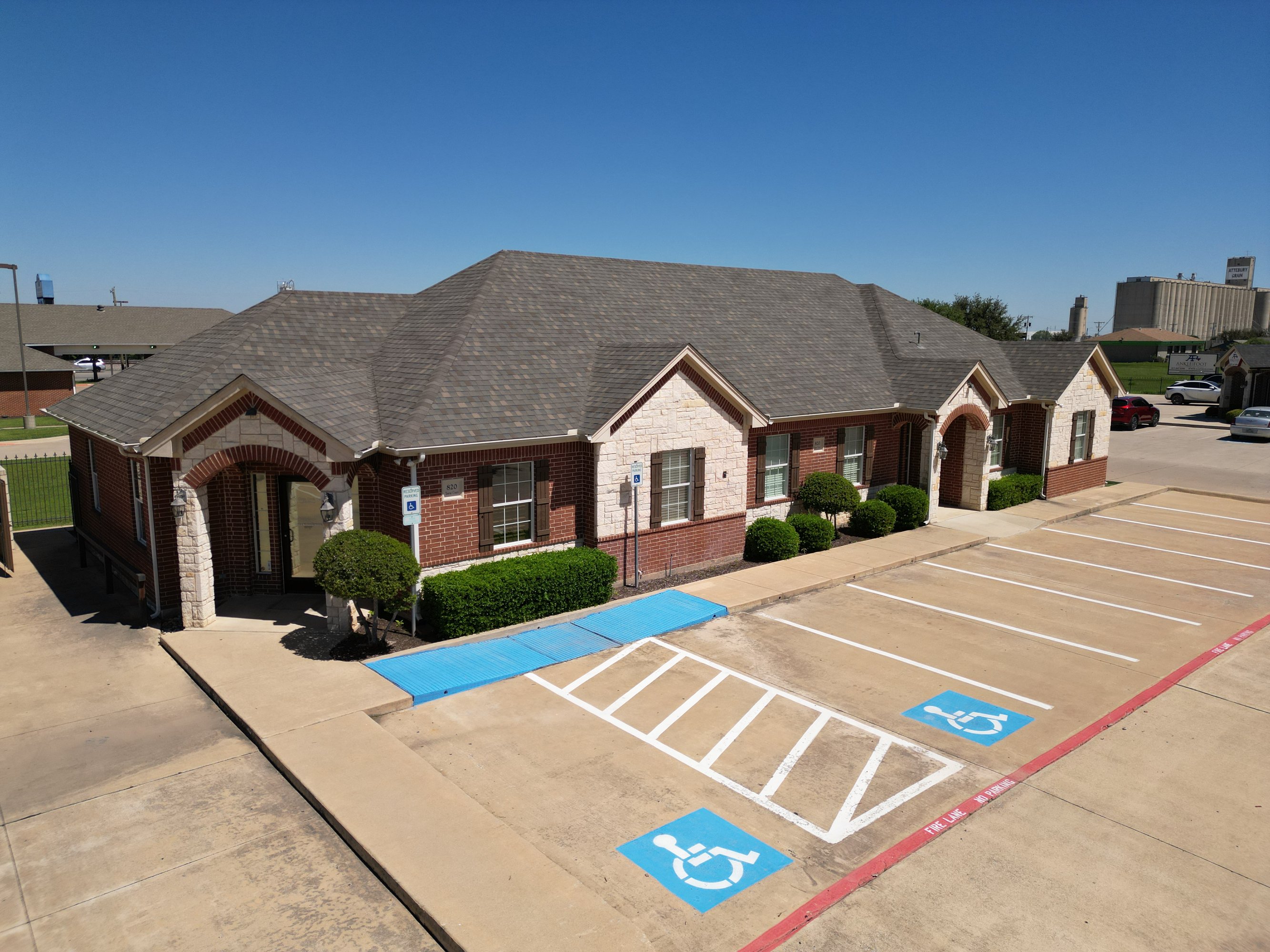 820 Towne Ct, Saginaw, TX 76179