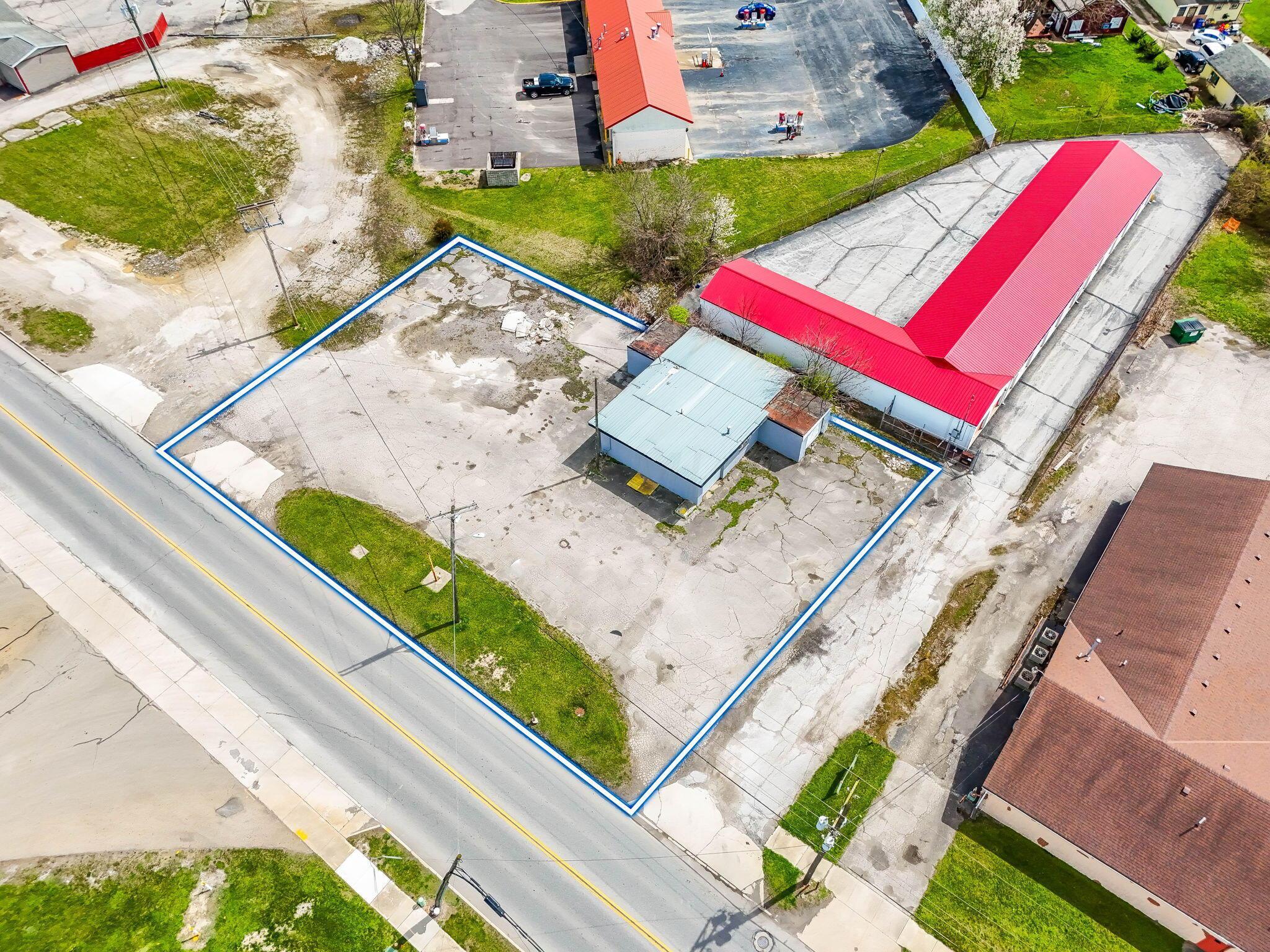 325 London Rd, Delaware, OH 43015