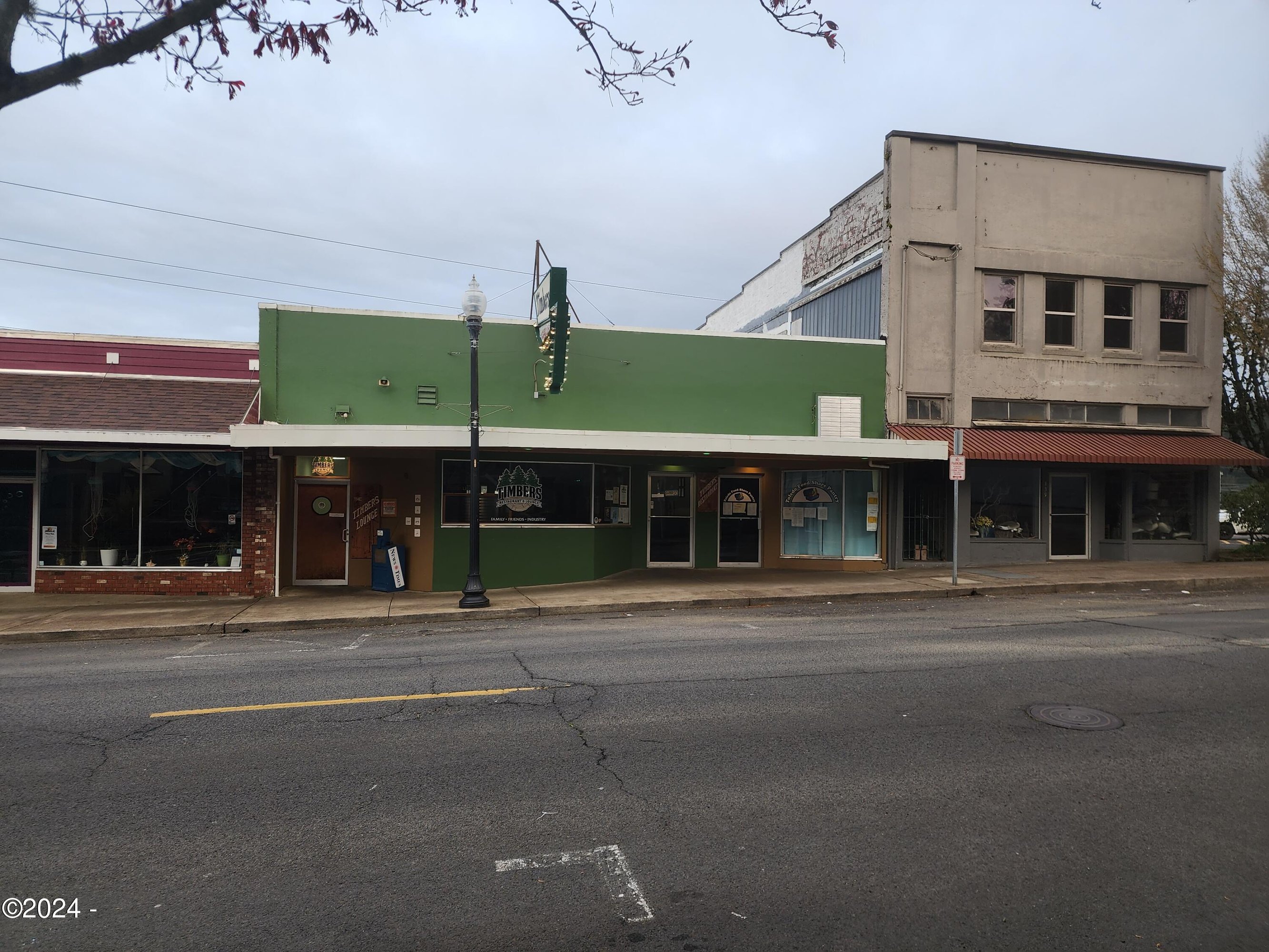 181 S Main St, Toledo, OR 97391