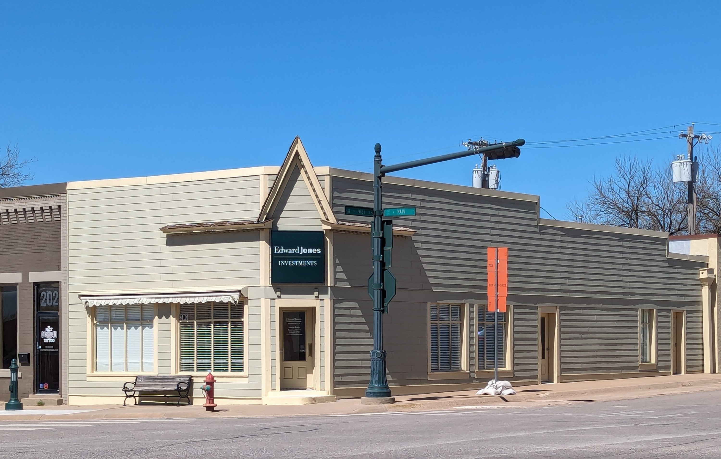 200 W Main St, Mulvane, KS 67110