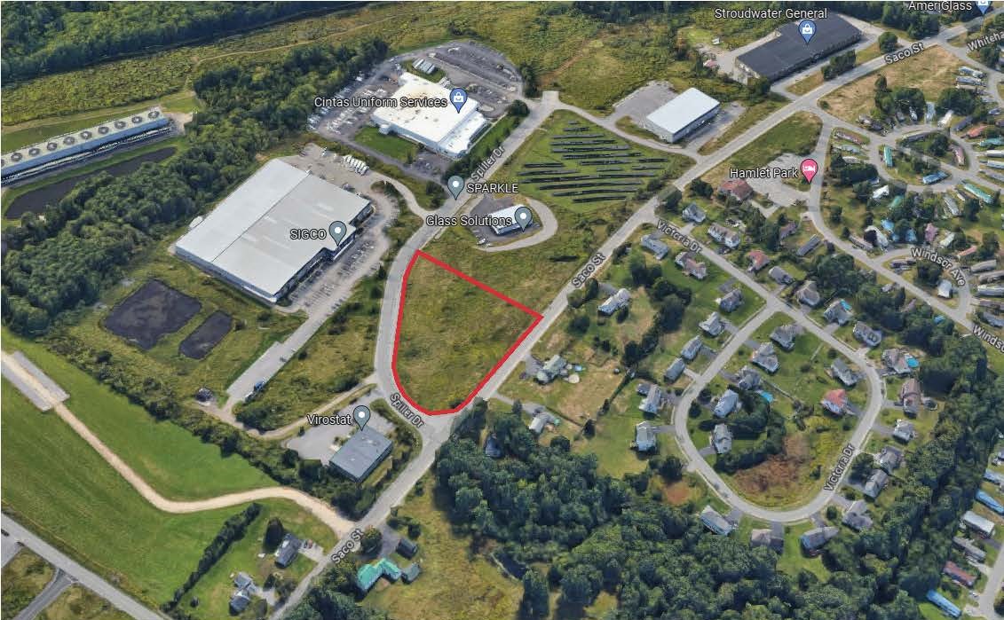 31 Spiller Dr, Westbrook, ME 04092