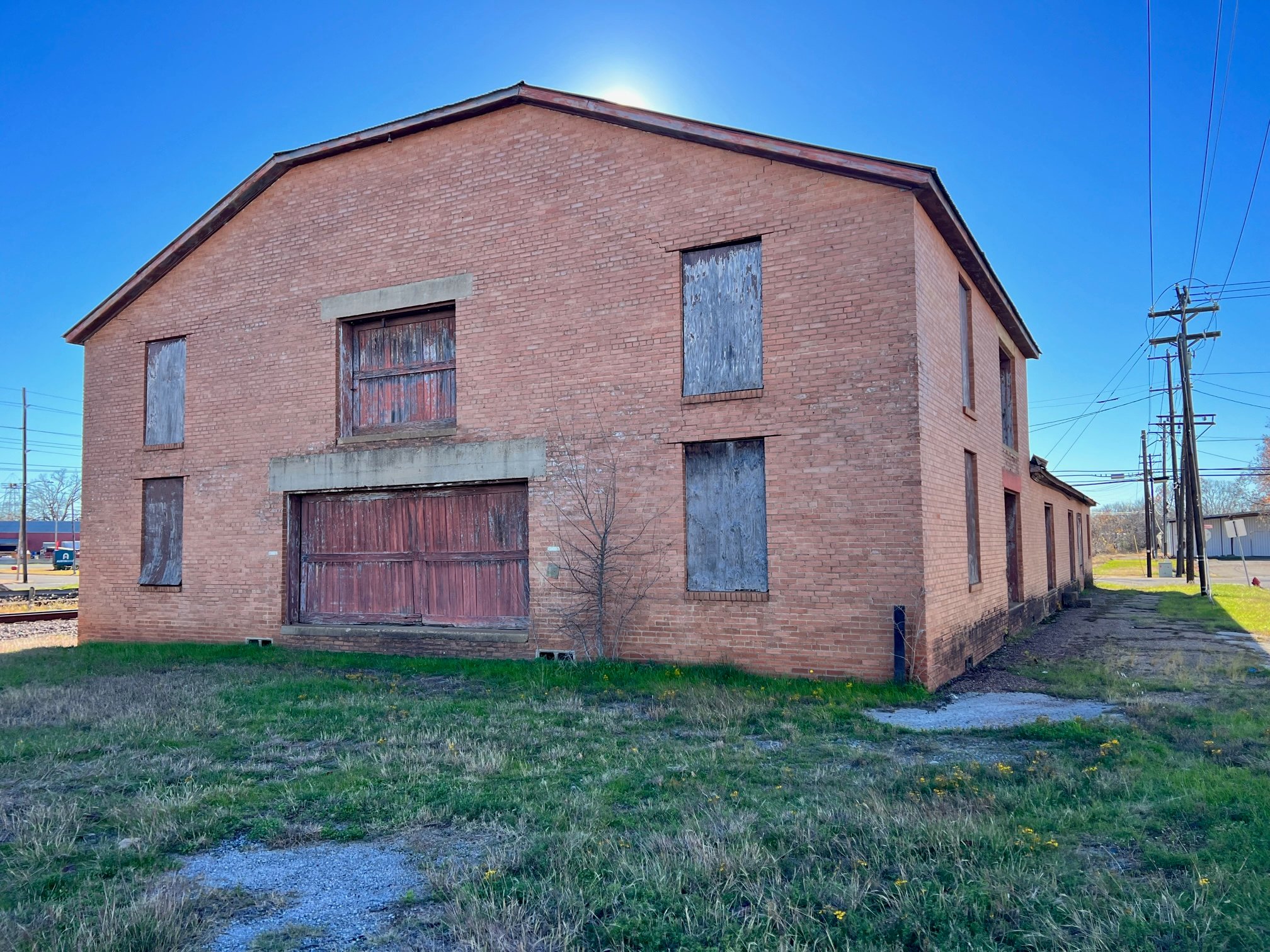 100 N Bolton St, Jacksonville, TX 75766
