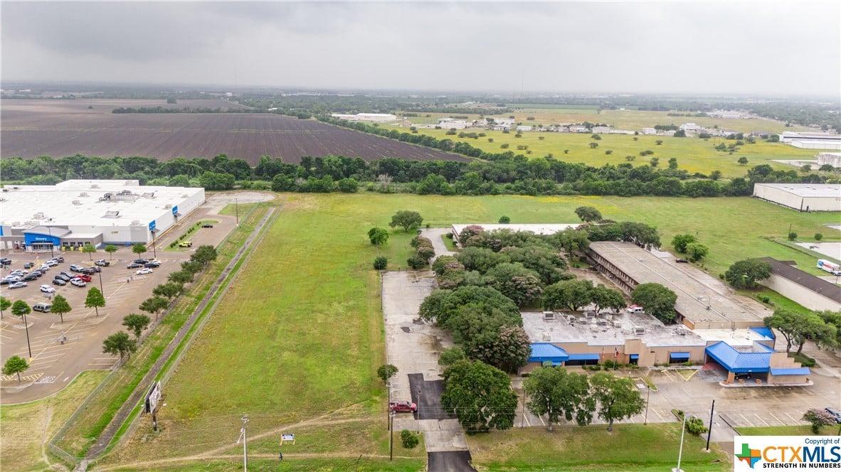 4003 Houston Hwy, Victoria, TX 77901