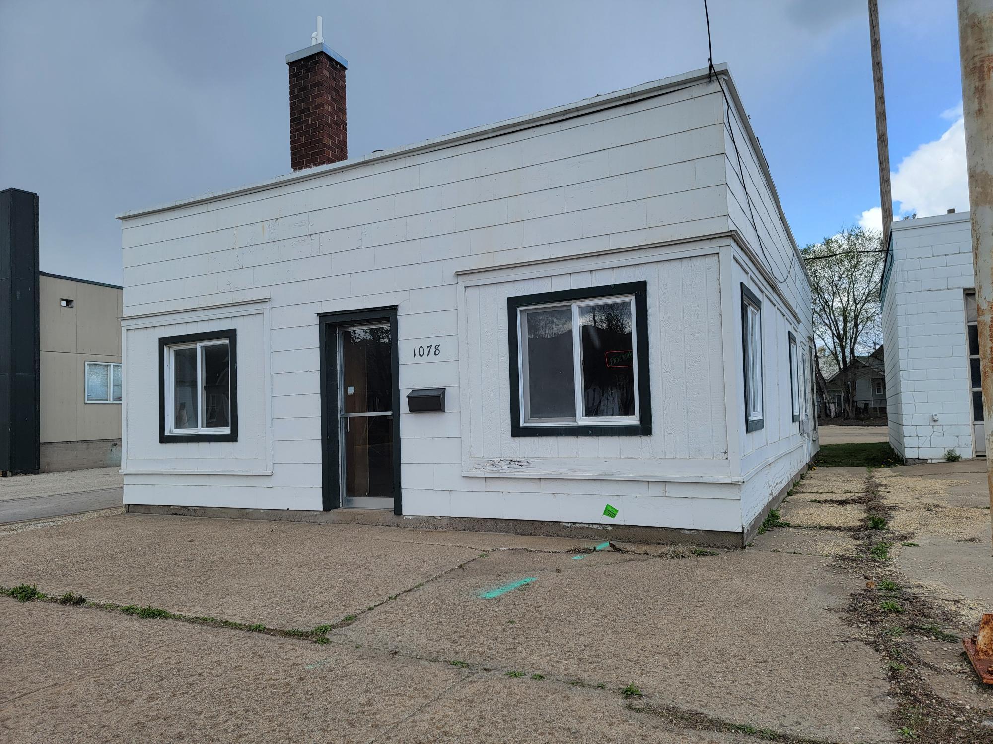 1078 W 5Th St, Winona, MN 55987