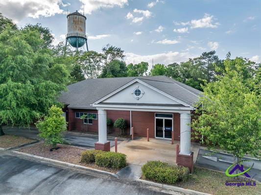 114 Devaughn Ave, Montezuma, GA 31063