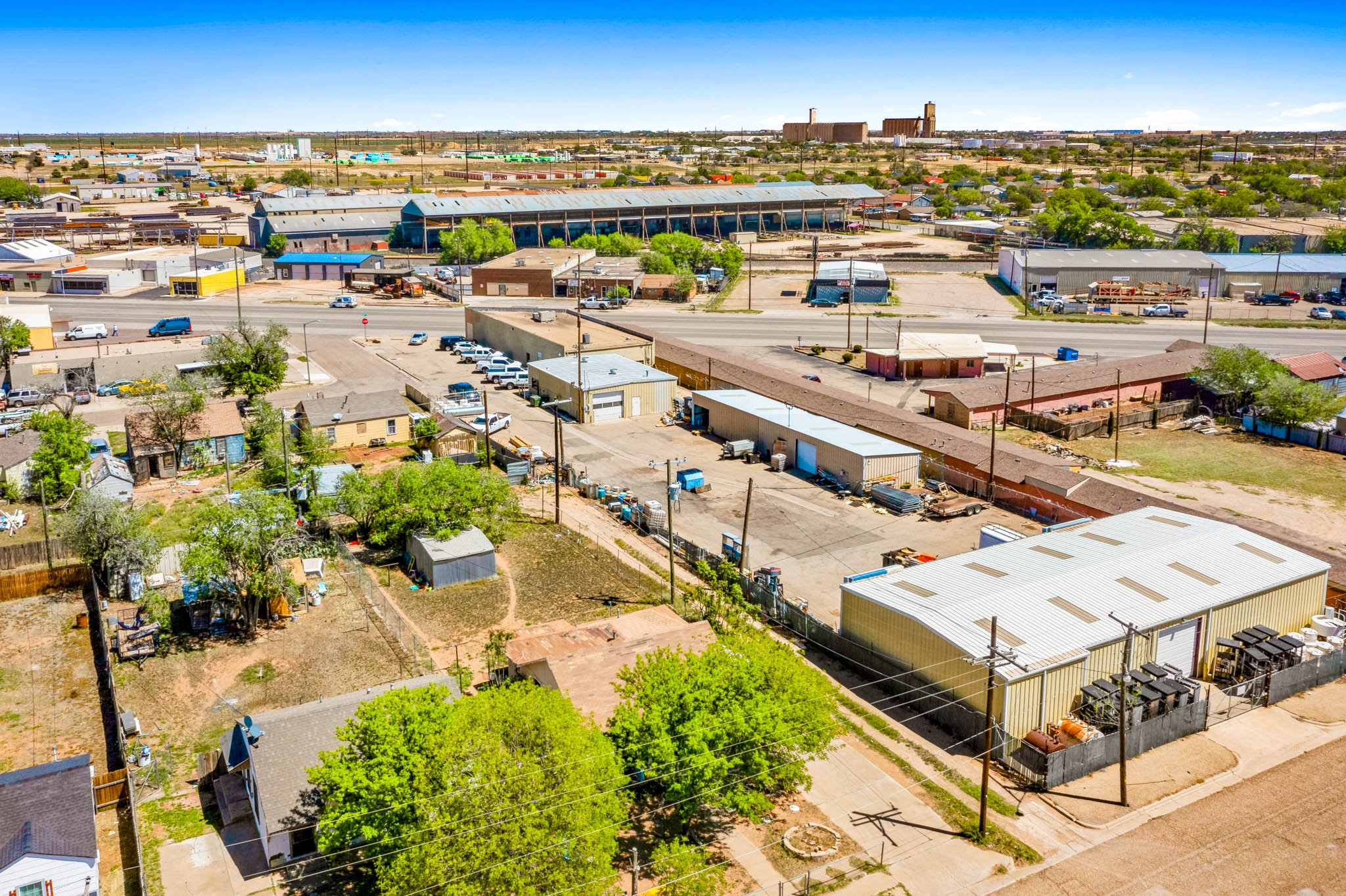 2307 Clovis Rd, Lubbock, TX 79415
