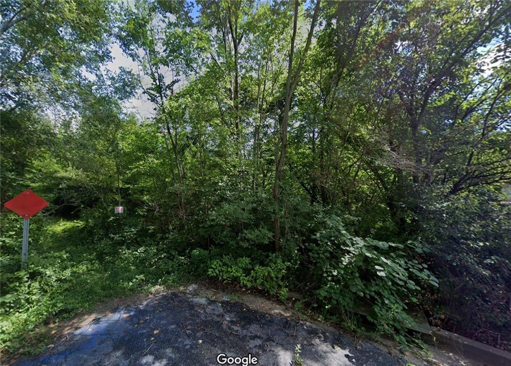 403 N Countryside Rd, Blue Springs, MO 64015