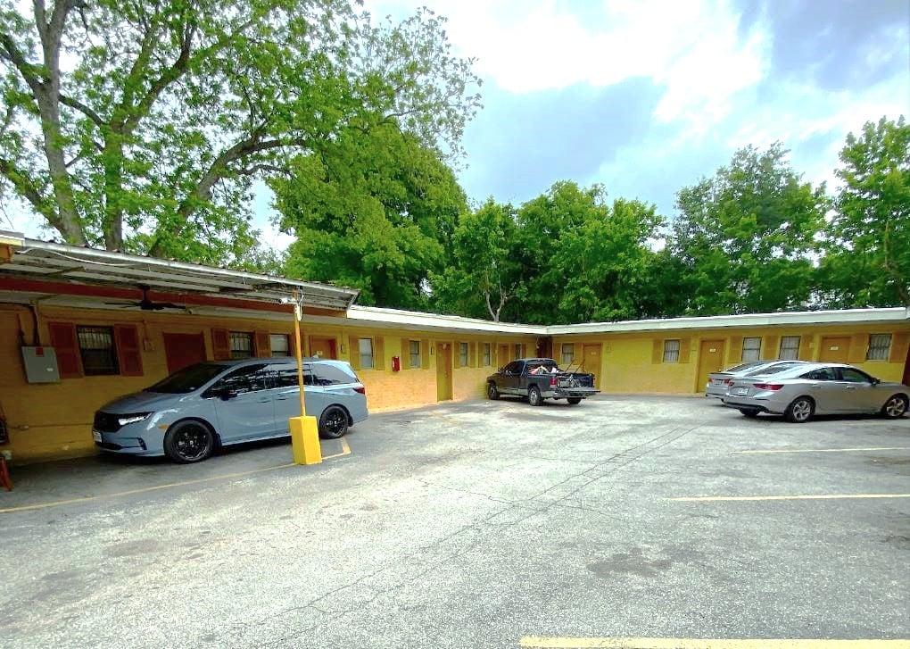 1118 Homer St, Houston, TX 77091