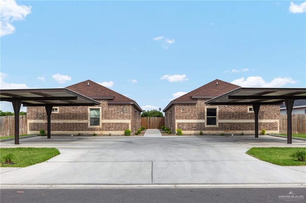 909 N Maryland St, Alton, TX 78573