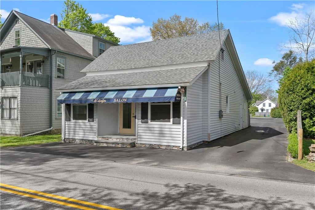 382 Woodruff Ave, South Kingstown, RI 02879