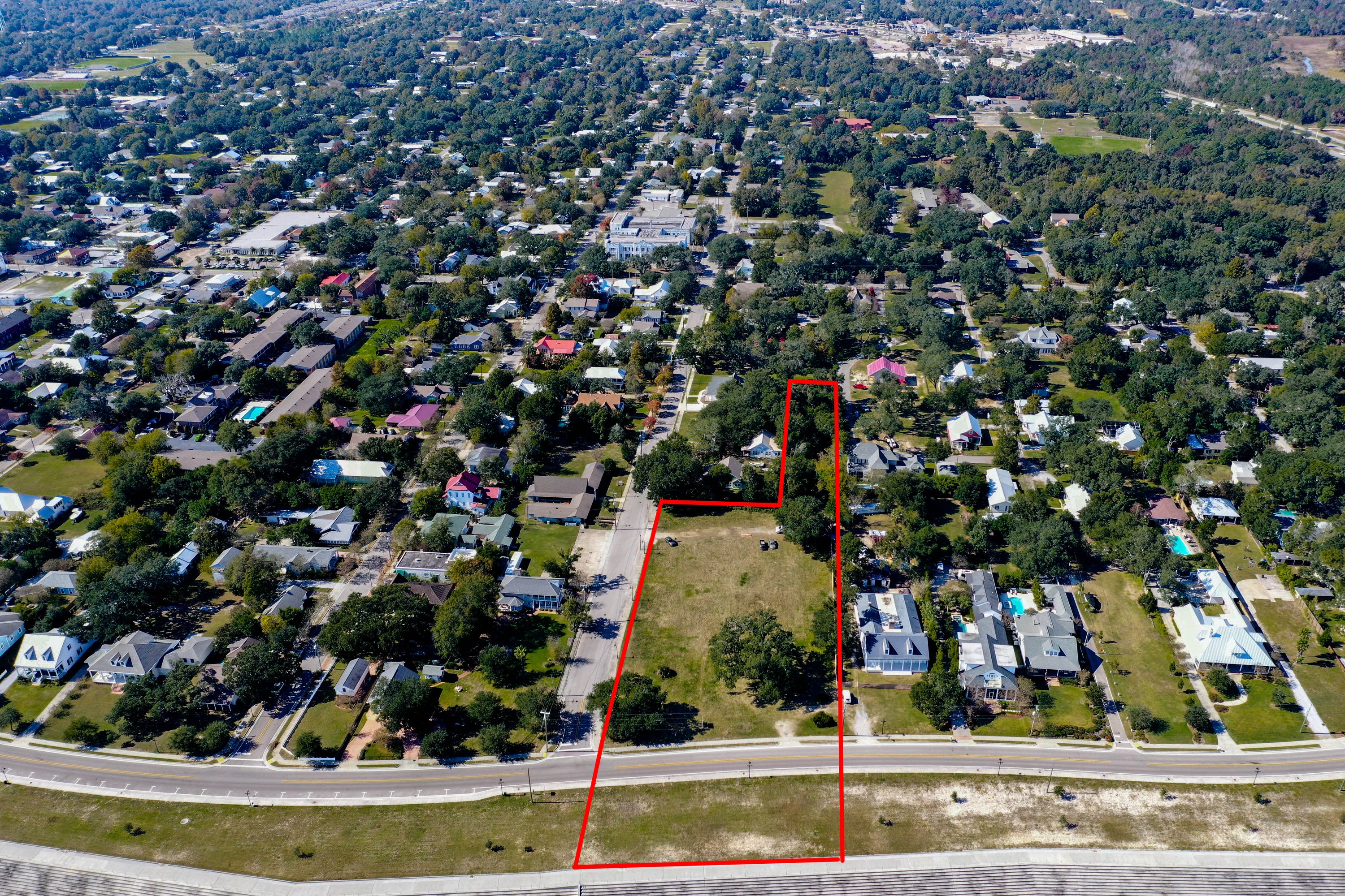 400 N Beach Blvd, Waveland, MS 39576