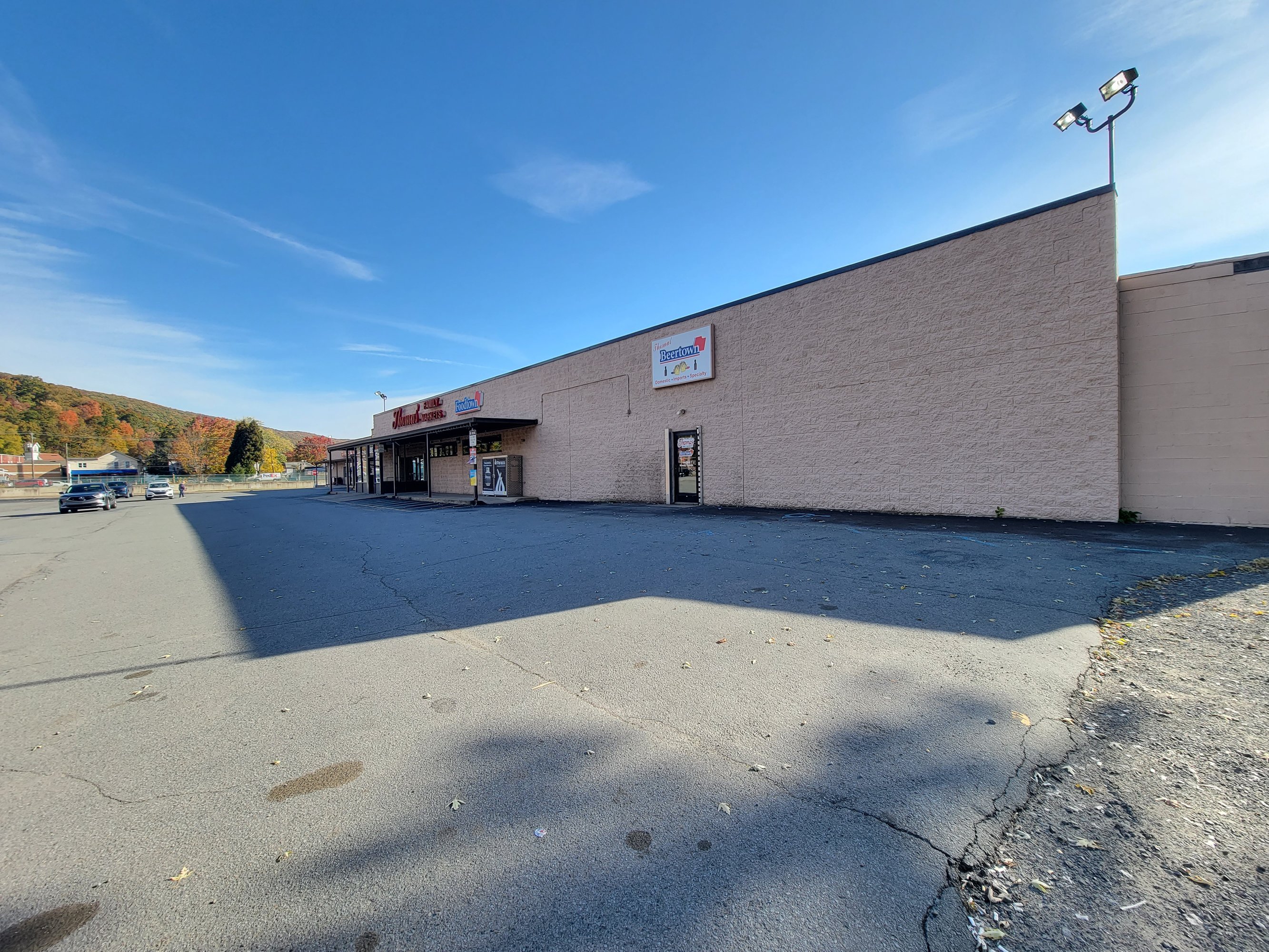 5 Mountain Mall, Shickshinny, PA 18655