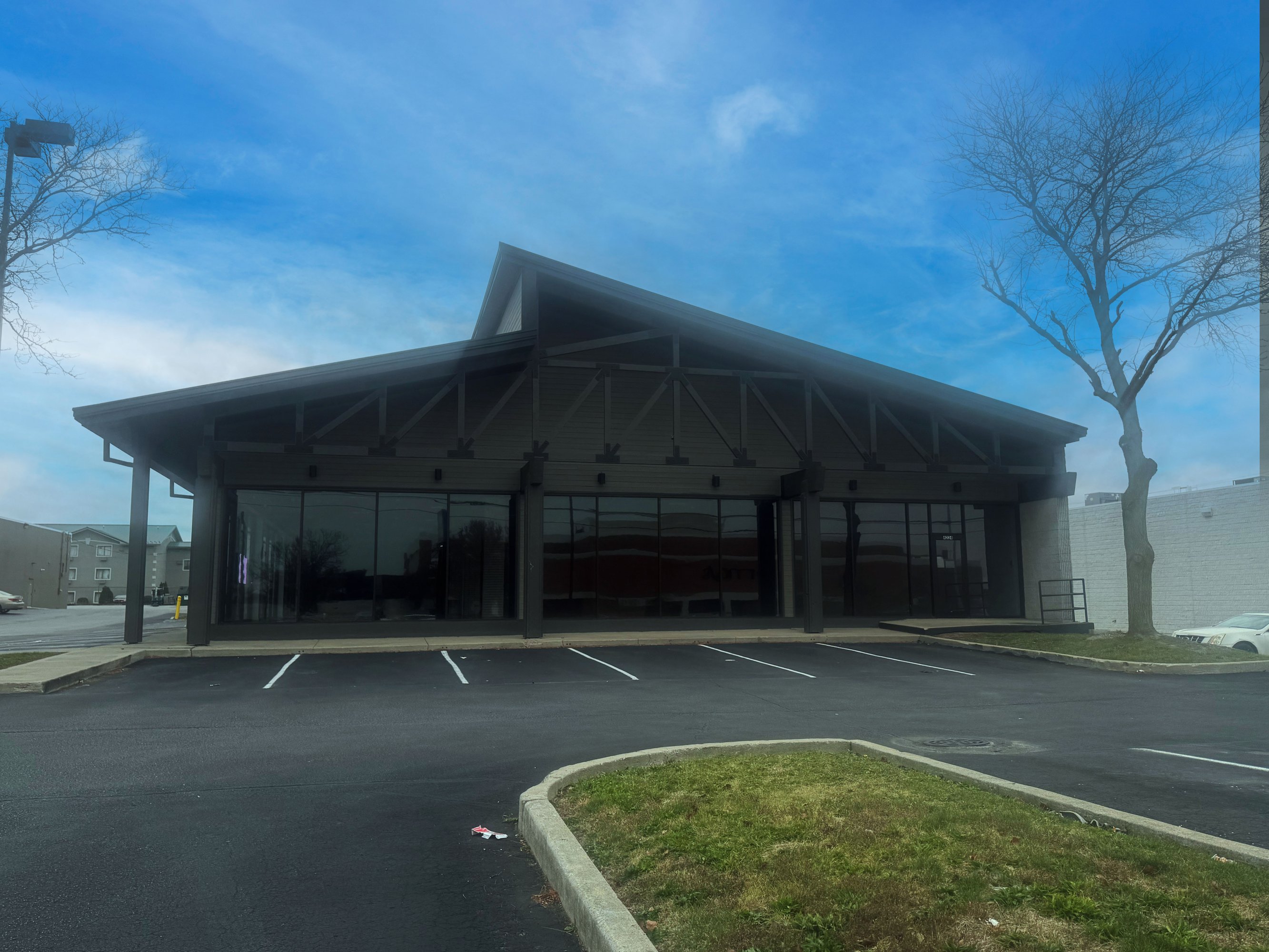 4224 Coldwater Rd, Fort Wayne, IN 46805