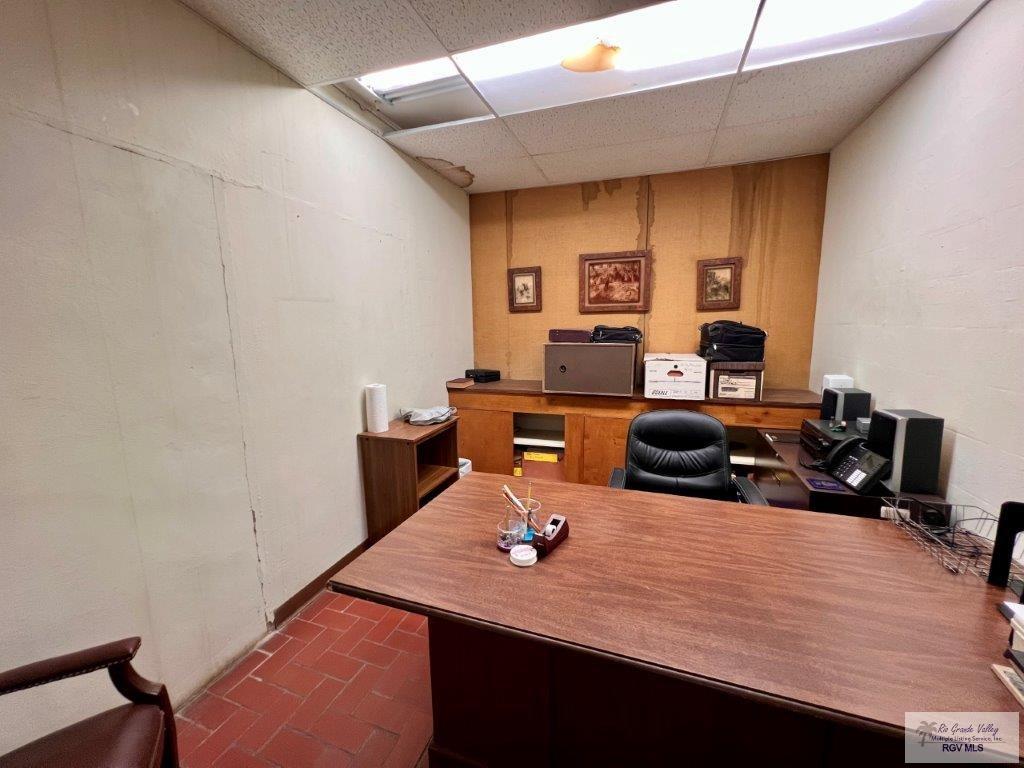324 Hidalgo Ave, Raymondville, TX 78580