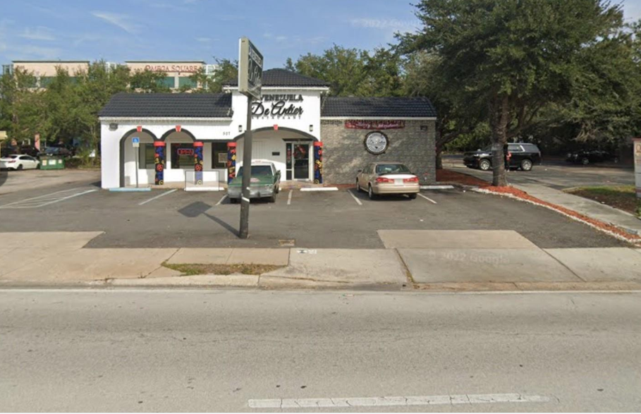 507 W Vine St, Kissimmee, FL 34741