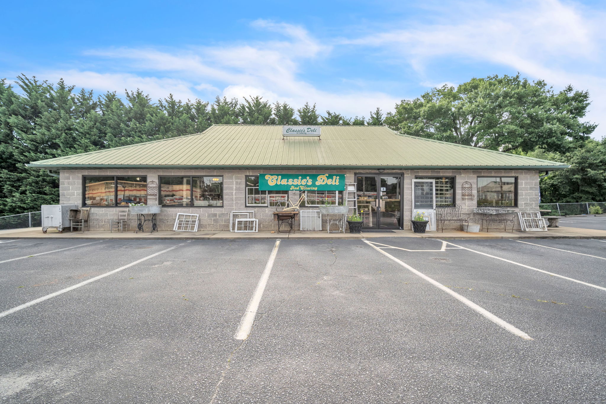 1411 Grove Rd, Greenville, SC 29605