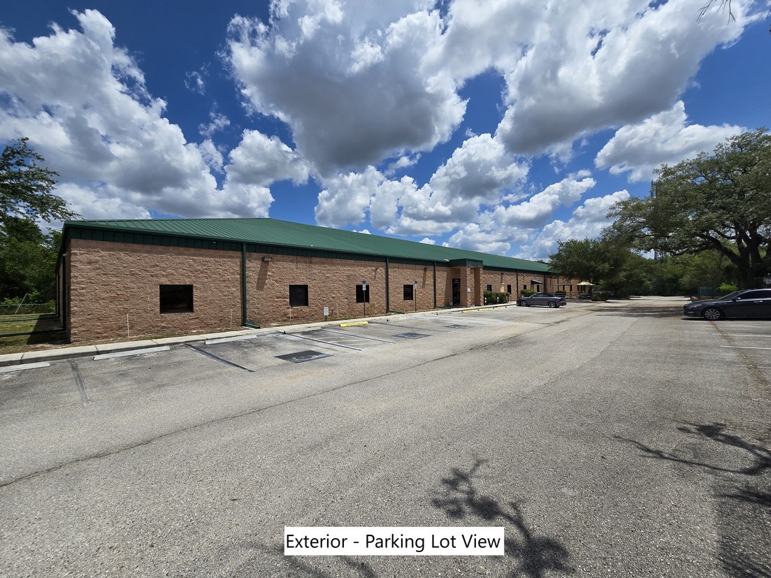 11111 N 46Th St, Tampa, FL 33617