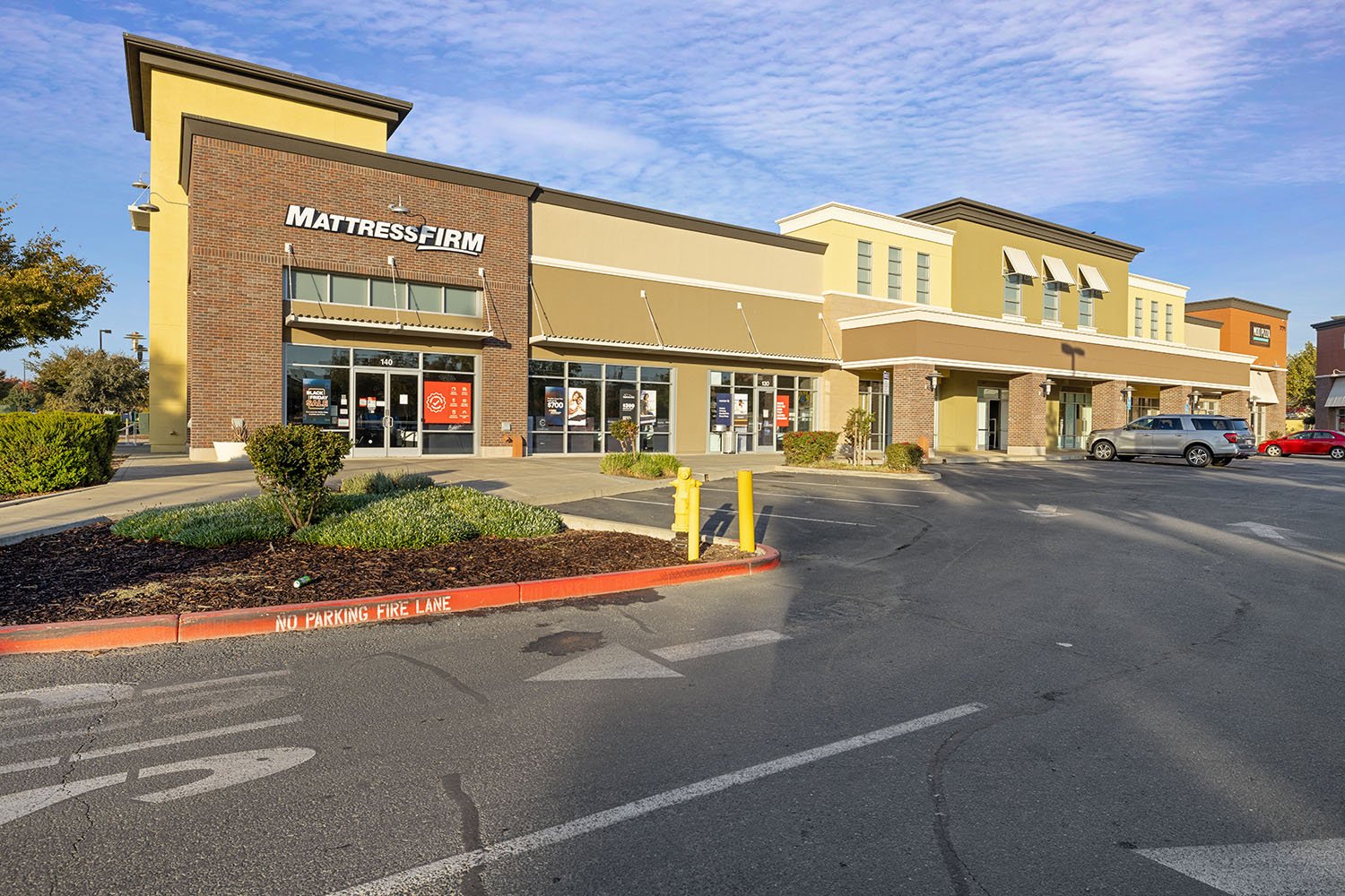 771 Ikea Ct, West Sacramento, CA 95605