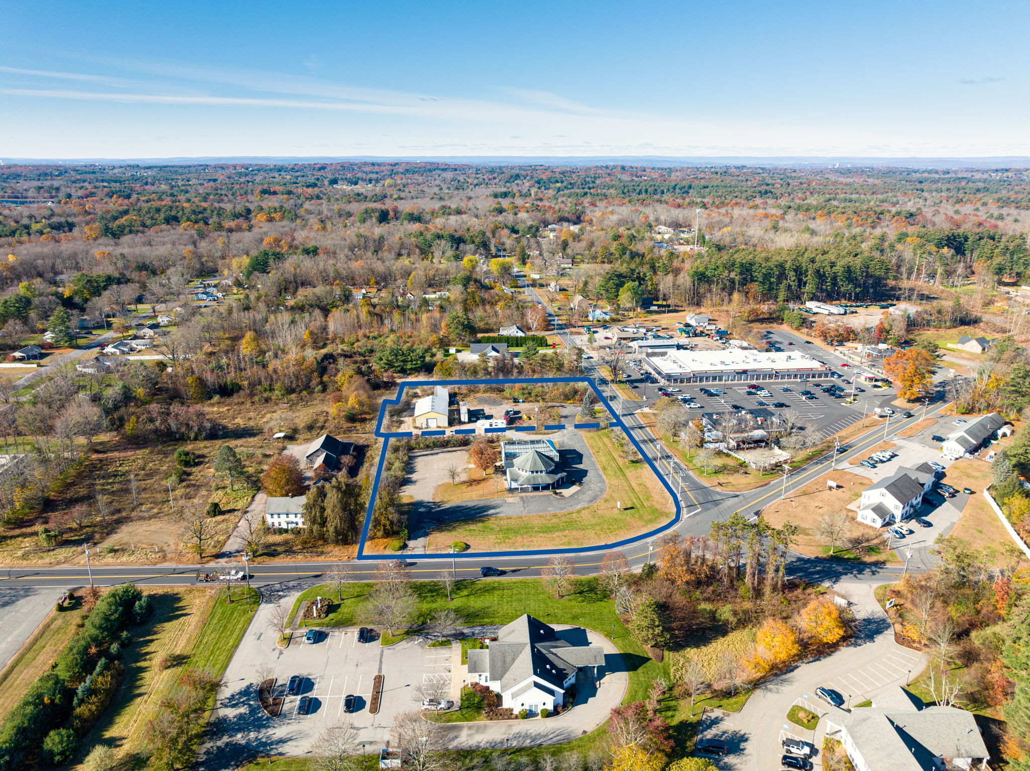 2 Somers Rd, Hampden, MA 01036