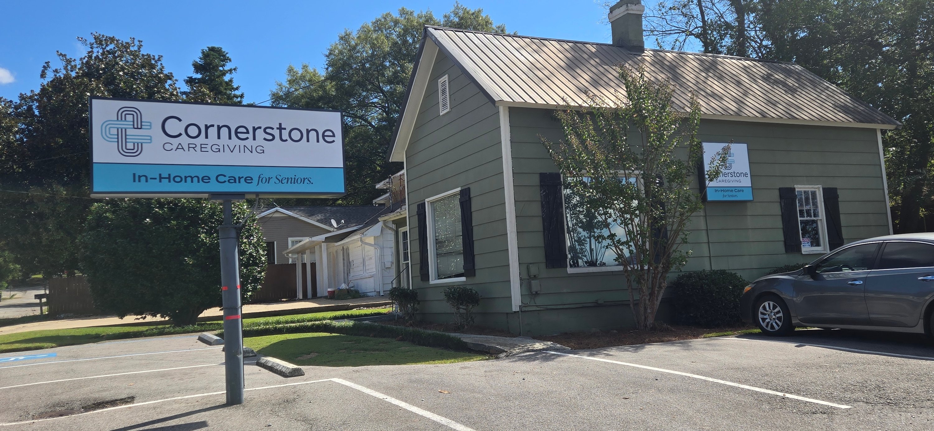 220 E J St, Anniston, AL 36207