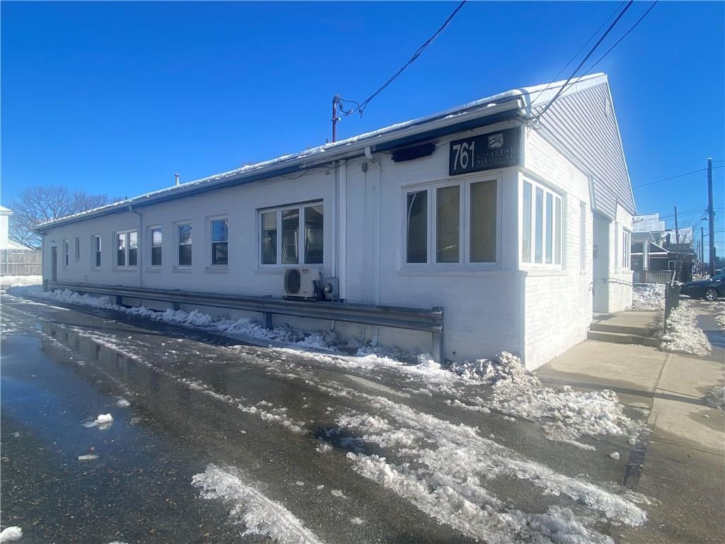 761 Park Ave, Cranston, RI 02910