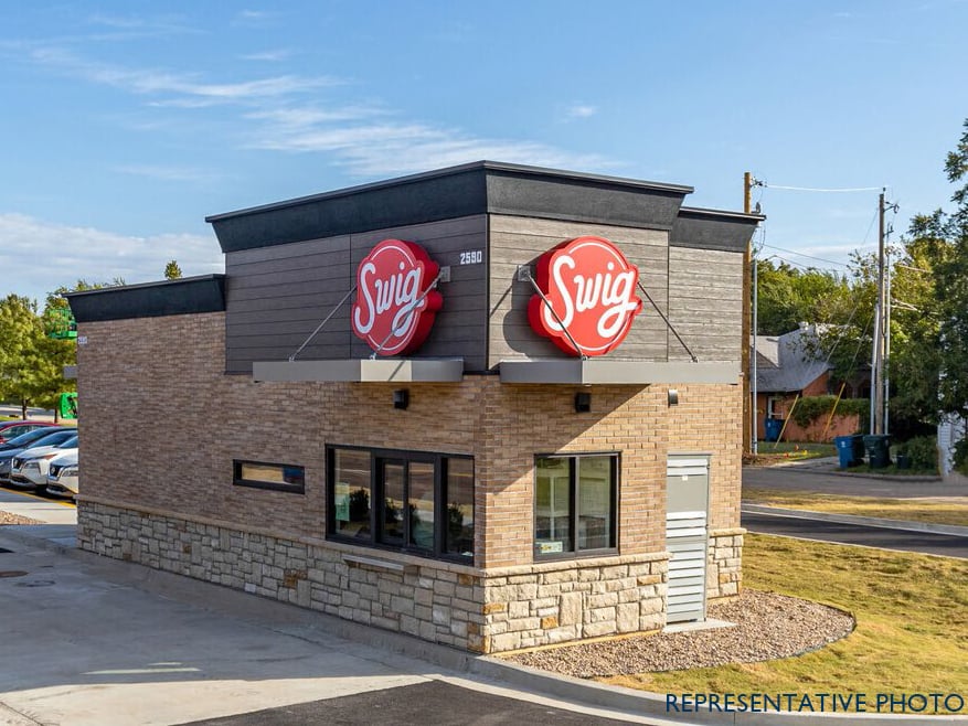 400 NW Chipman Rd, Lees Summit, MO 64063