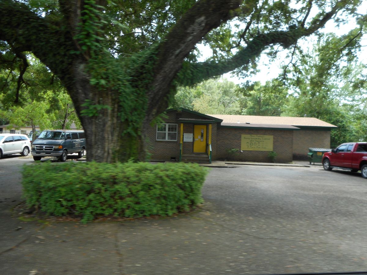 2275 E Johnson Ave, Pensacola, FL 32514