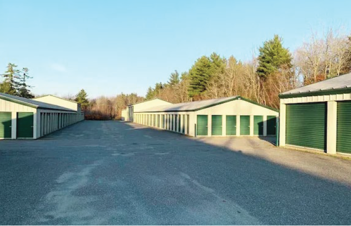 550 Beach Rd, Lincolnville, ME 04849