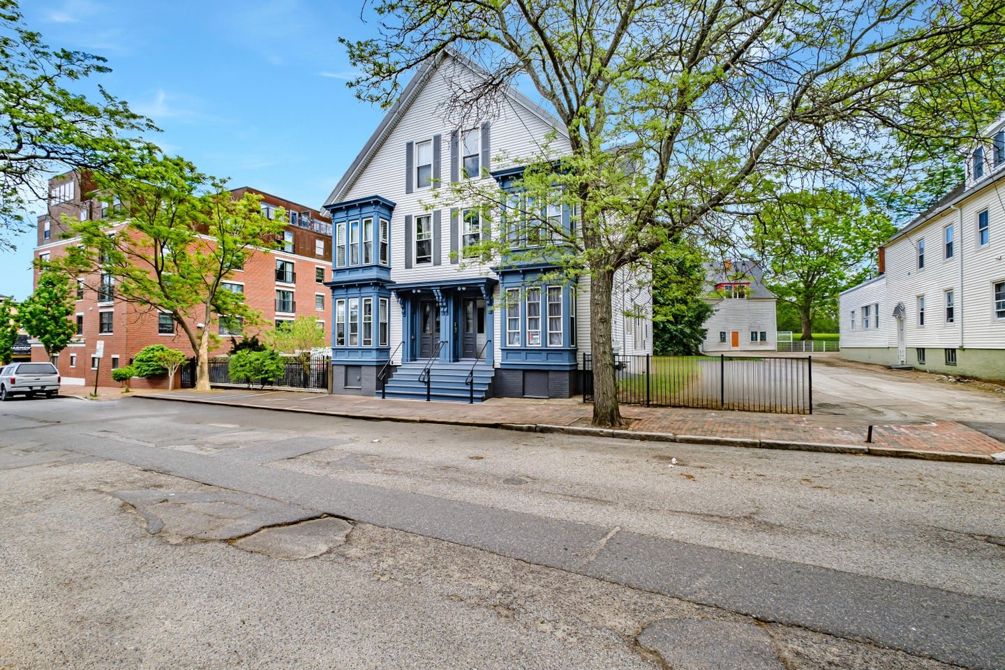 89 Carleton St, Portland, ME 04102