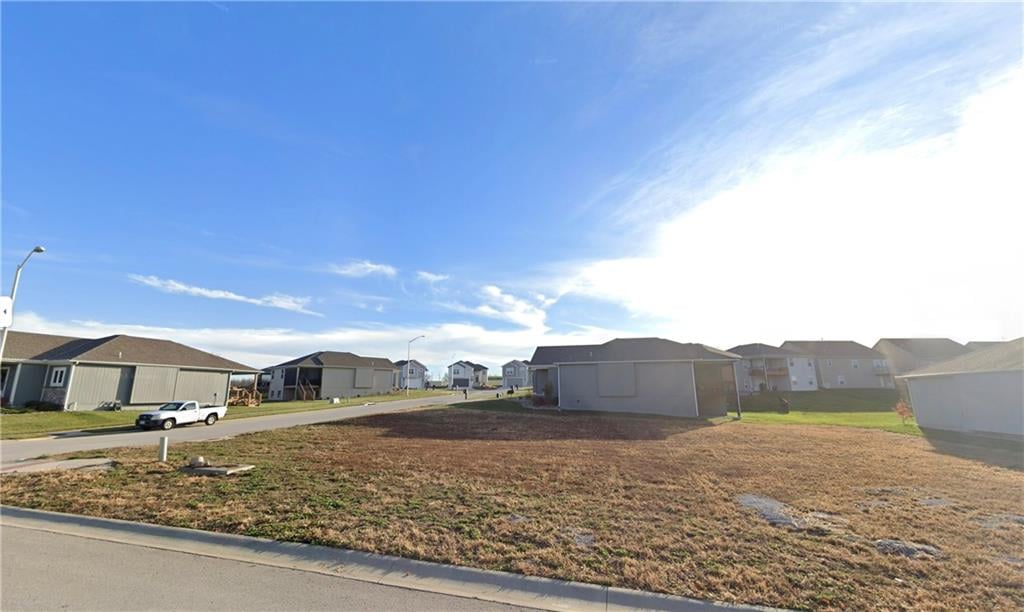 635 NW 110Th St, Kansas City, MO 64155