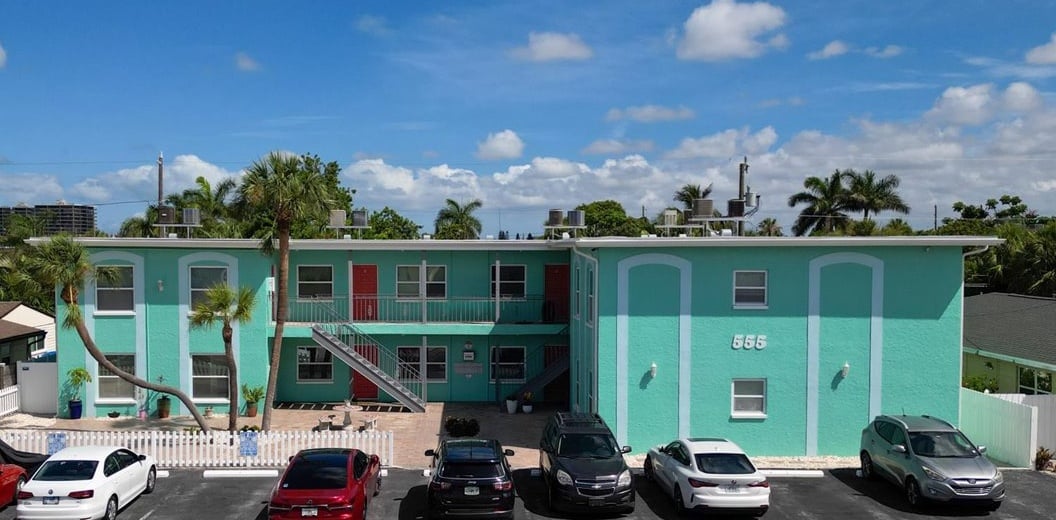555 69Th Ave, St Pete Beach, FL 33706