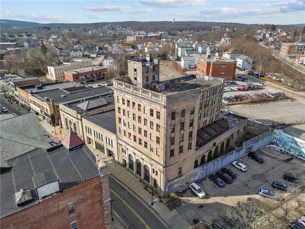 162 Main St, Woonsocket, RI 02895