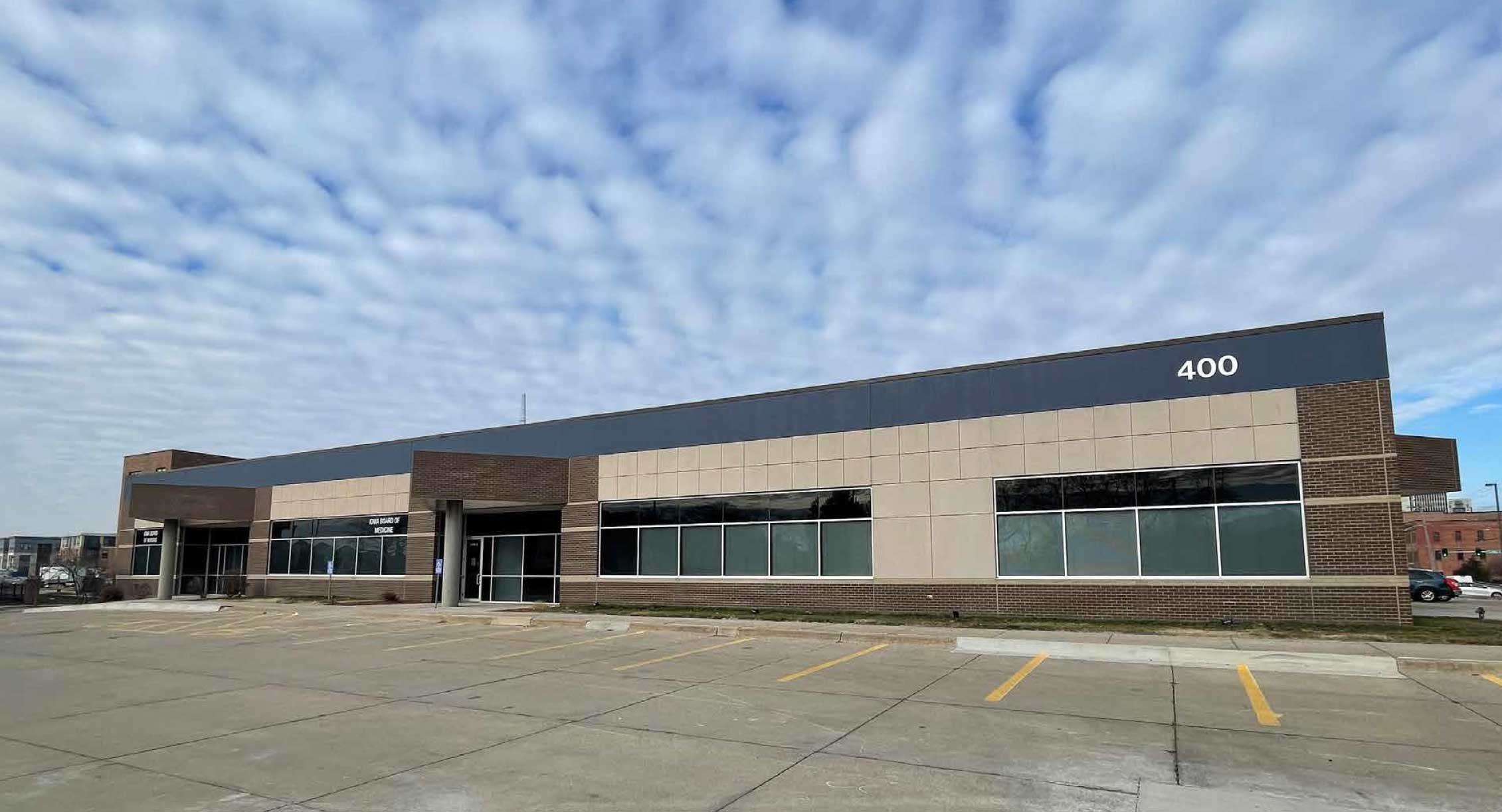 400 SW 8Th St, Des Moines, IA 50309